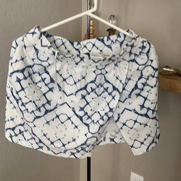 The North Face skirt with built-in short. Blue/Gray sz med. in NWOT tie waist - Picture 7 of 7